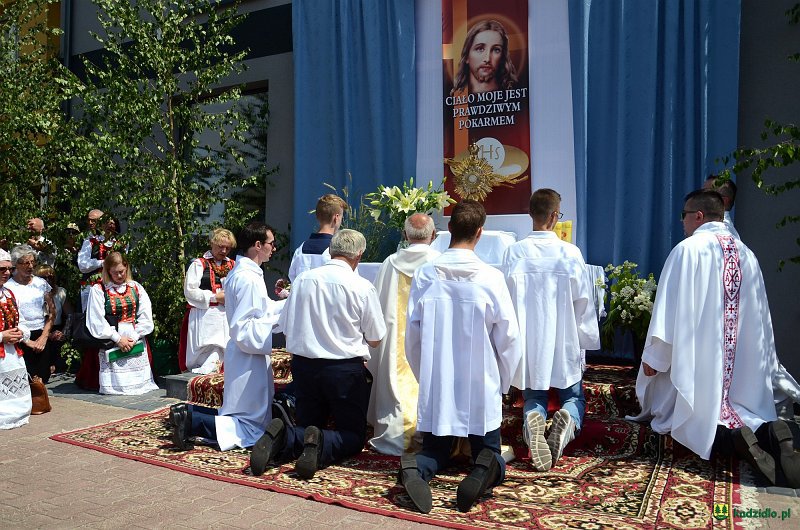 Procesja Bożego Ciała w Kadzidle [20.06.2019]  - zdjęcie #4 - eOstroleka.pl