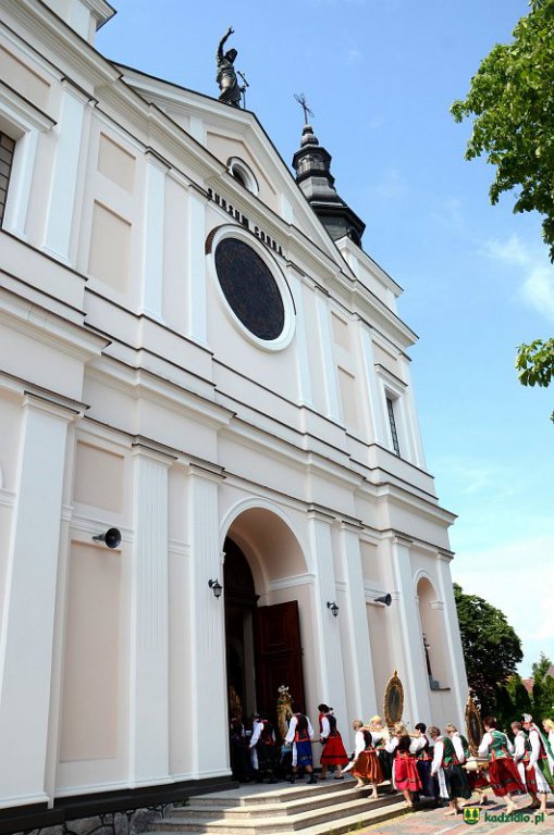 Procesja Bożego Ciała w Kadzidle [20.06.2019]  - zdjęcie #1 - eOstroleka.pl