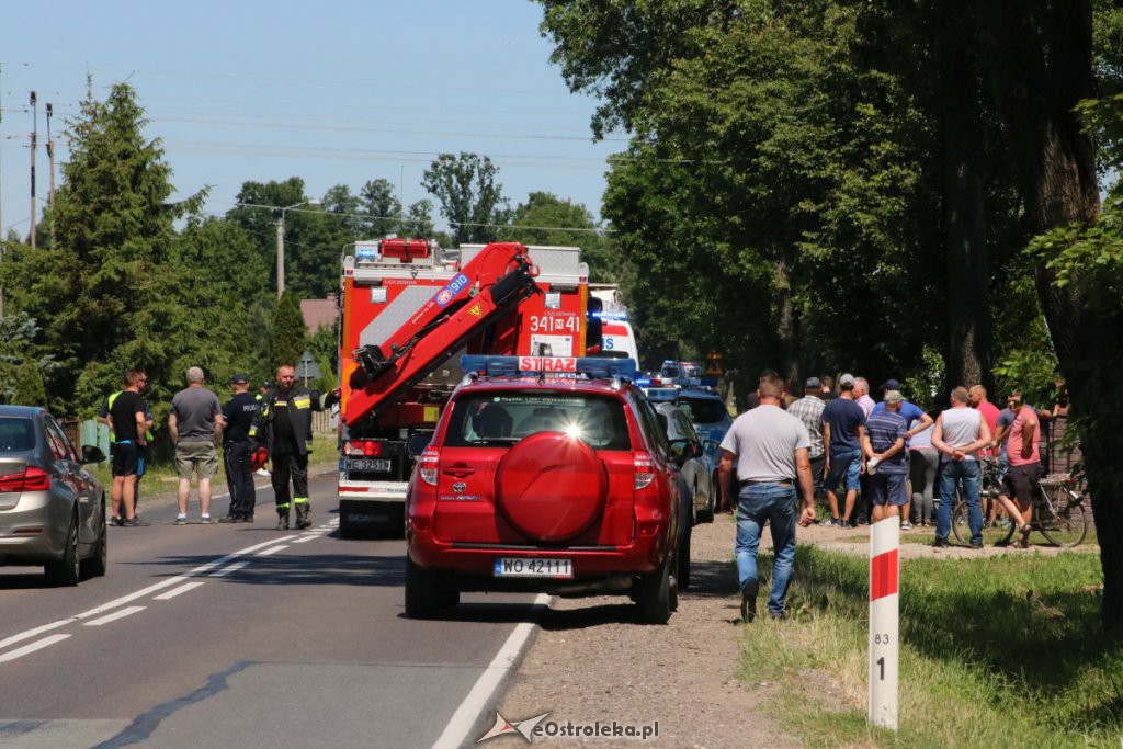 Koszmarny wypadek w Myszyńcu Starym. Auto zmiażdżone przez ciężarówkę! [24.06.2019] - zdjęcie #8 - eOstroleka.pl