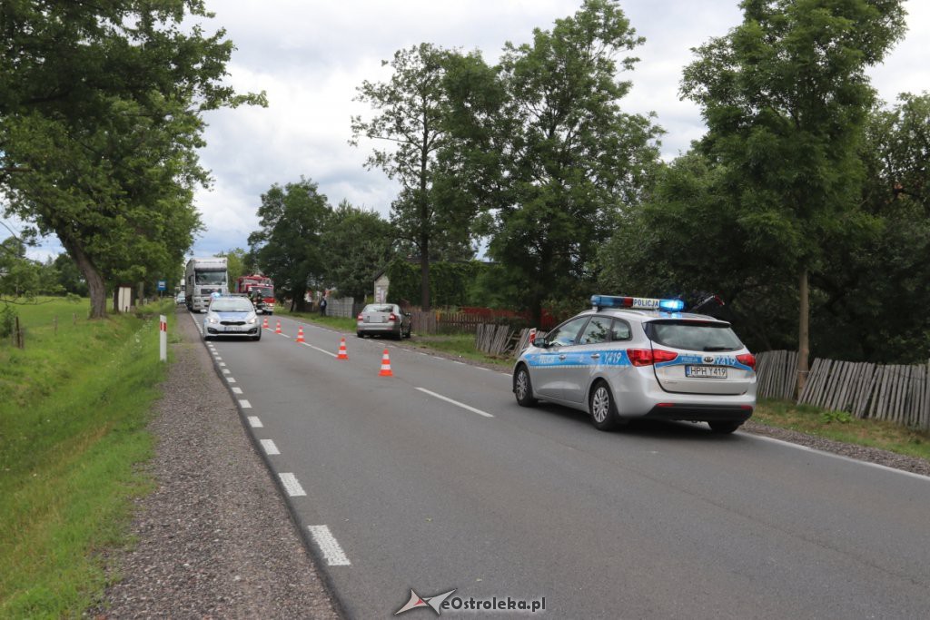 Wypadek w Dylewie [28.06.2019] - zdjęcie #3 - eOstroleka.pl