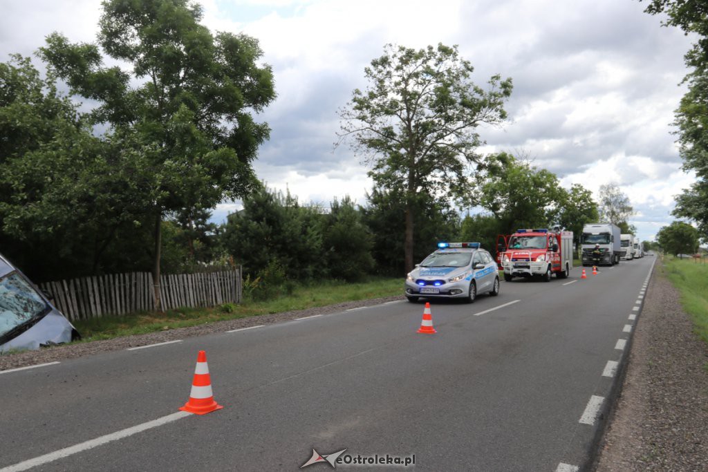 Wypadek w Dylewie [28.06.2019] - zdjęcie #4 - eOstroleka.pl
