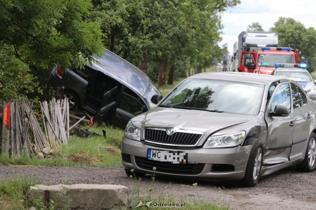 Wypadek w Dylewie [28.06.2019] - zdjęcie #18 - eOstroleka.pl