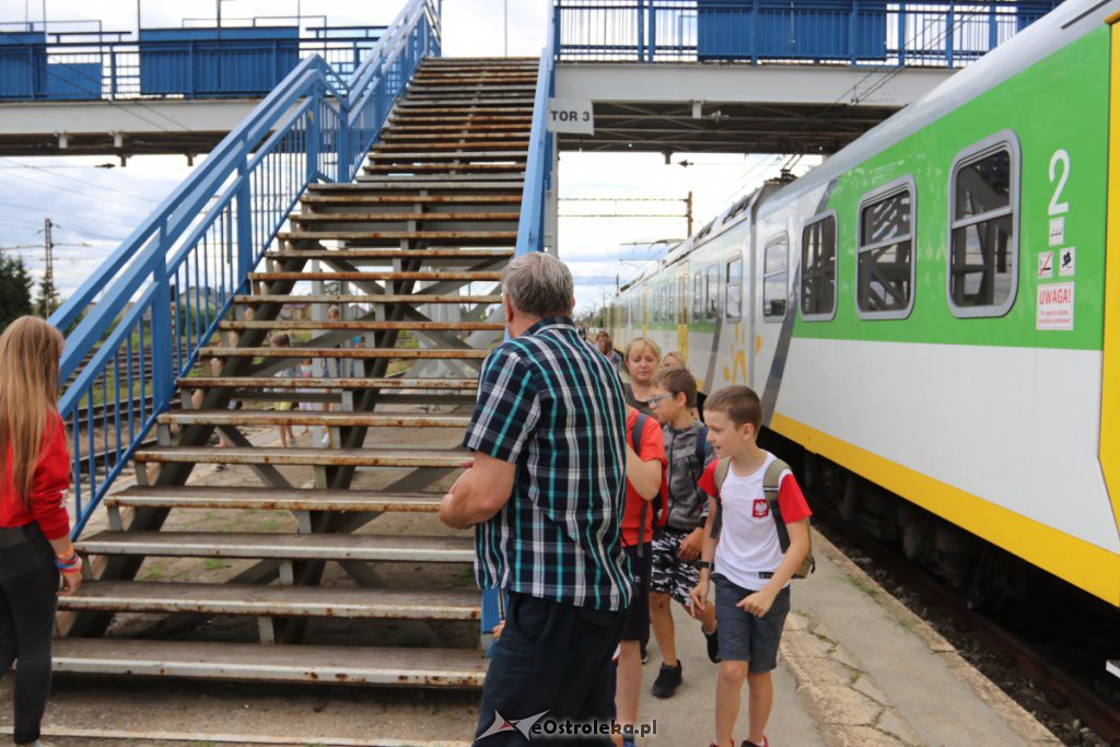 Wizyta dzieci na dworcu PKP [28.06.2019] - zdjęcie #8 - eOstroleka.pl