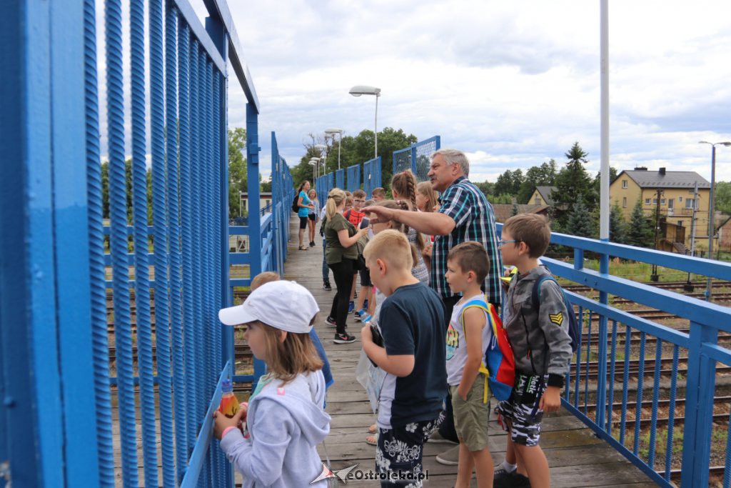 Wizyta dzieci na dworcu PKP [28.06.2019] - zdjęcie #10 - eOstroleka.pl