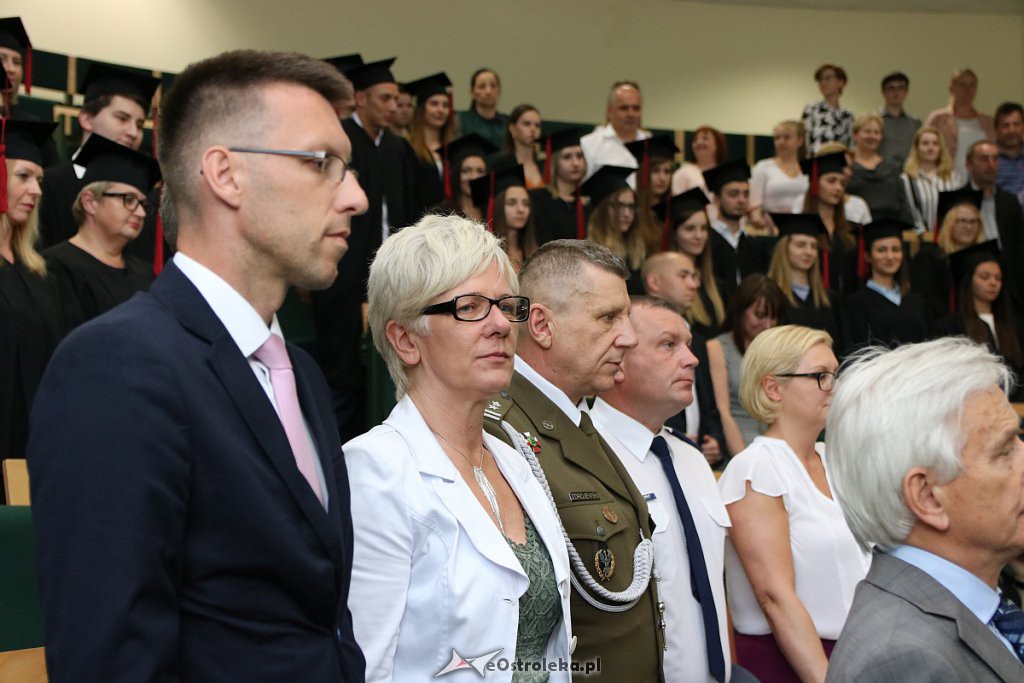 Zakończenie roku akademickiego w Wyższej Szkole Administracji Publicznej [28.06.2019] - zdjęcie #9 - eOstroleka.pl