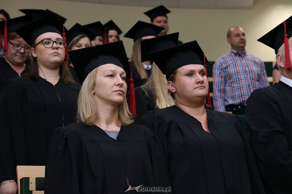Zakończenie roku akademickiego w Wyższej Szkole Administracji Publicznej [28.06.2019] - zdjęcie #10 - eOstroleka.pl