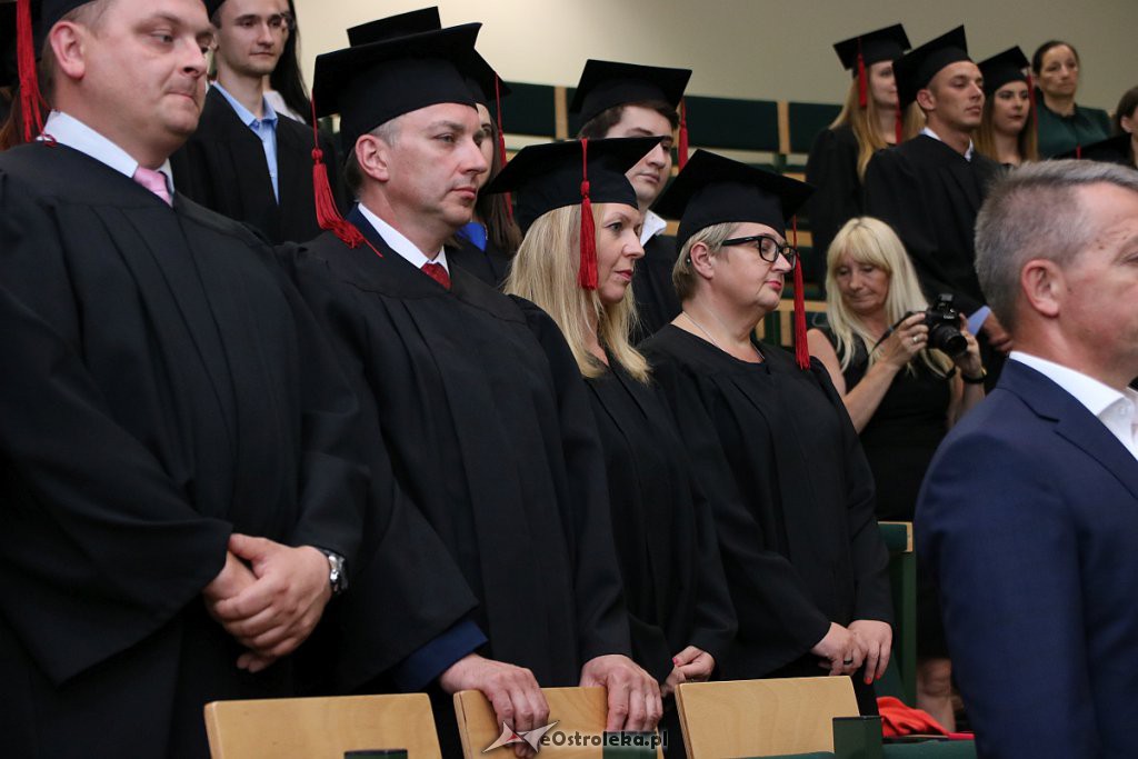Zakończenie roku akademickiego w Wyższej Szkole Administracji Publicznej [28.06.2019] - zdjęcie #12 - eOstroleka.pl