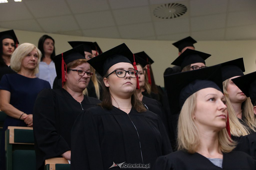 Zakończenie roku akademickiego w Wyższej Szkole Administracji Publicznej [28.06.2019] - zdjęcie #13 - eOstroleka.pl