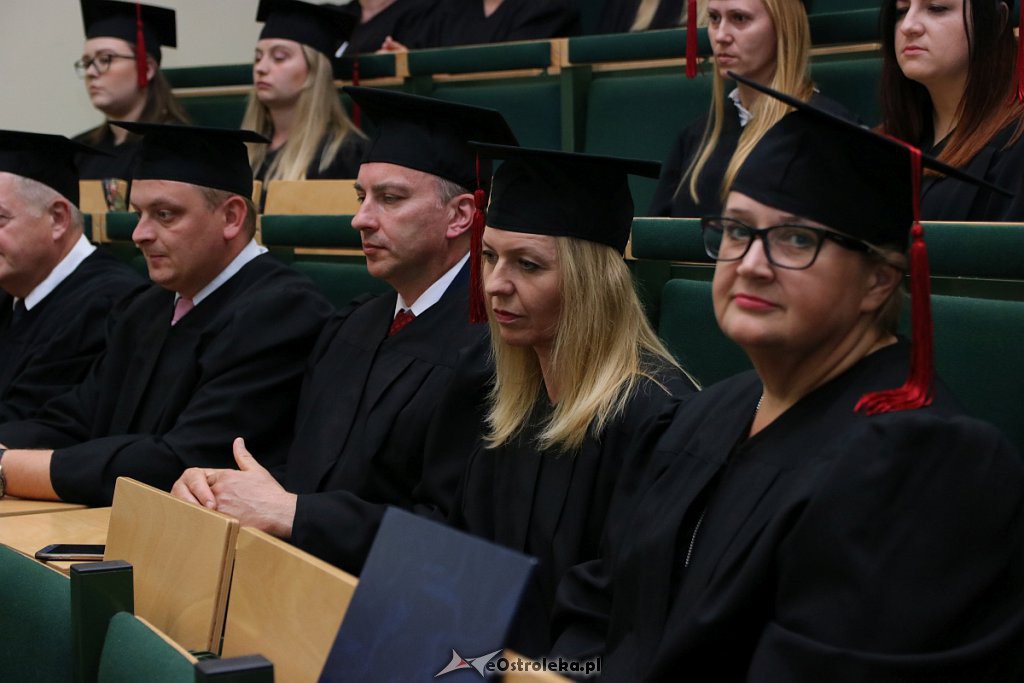 Zakończenie roku akademickiego w Wyższej Szkole Administracji Publicznej [28.06.2019] - zdjęcie #44 - eOstroleka.pl