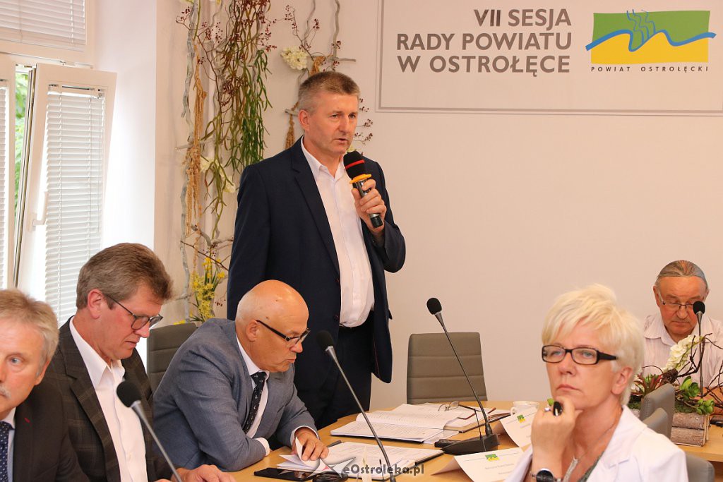 VII sesja Rady Powiatu w Ostrołęce [28.06.2019] - zdjęcie #4 - eOstroleka.pl