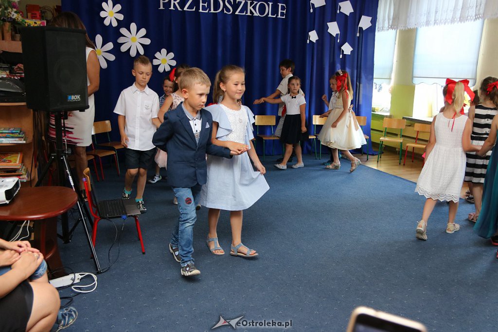 Siedmiolatki z „Krainy Misiów” pożegnały się z przedszkolem [30.06.2019] - zdjęcie #6 - eOstroleka.pl