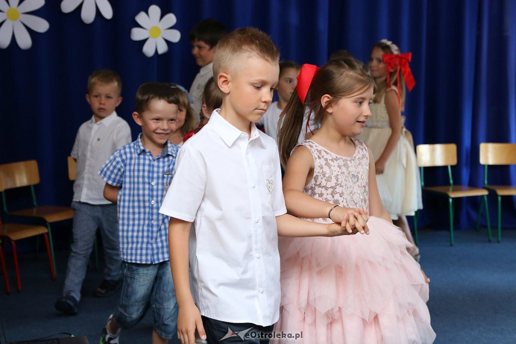 Siedmiolatki z „Krainy Misiów” pożegnały się z przedszkolem [30.06.2019] - zdjęcie #7 - eOstroleka.pl