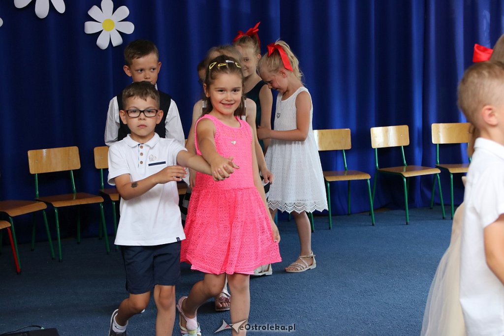 Siedmiolatki z „Krainy Misiów” pożegnały się z przedszkolem [30.06.2019] - zdjęcie #12 - eOstroleka.pl