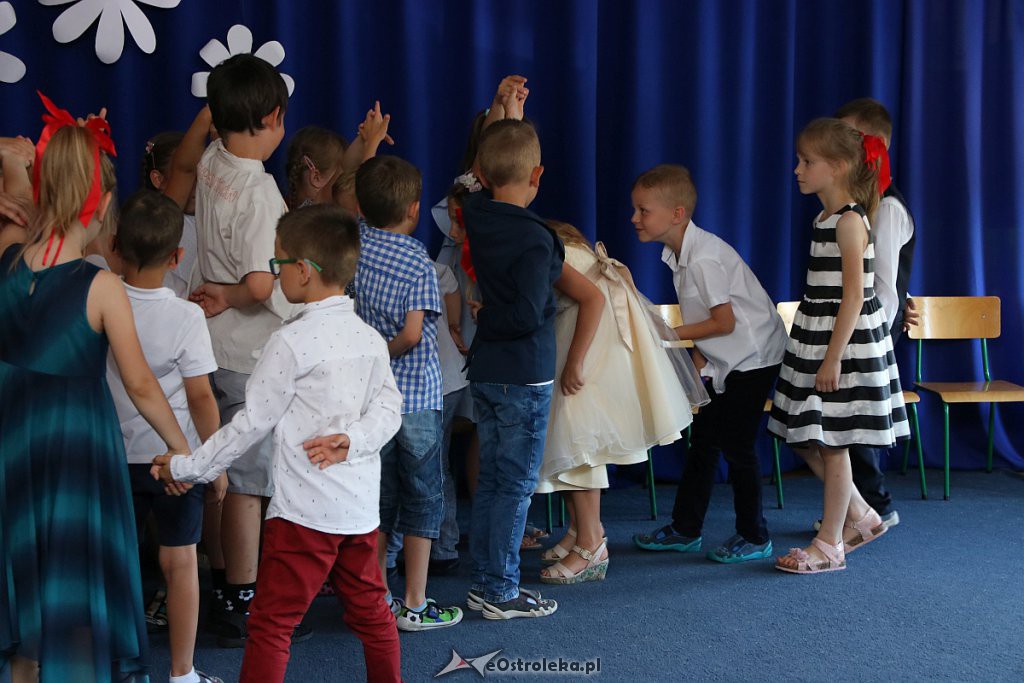Siedmiolatki z „Krainy Misiów” pożegnały się z przedszkolem [30.06.2019] - zdjęcie #19 - eOstroleka.pl