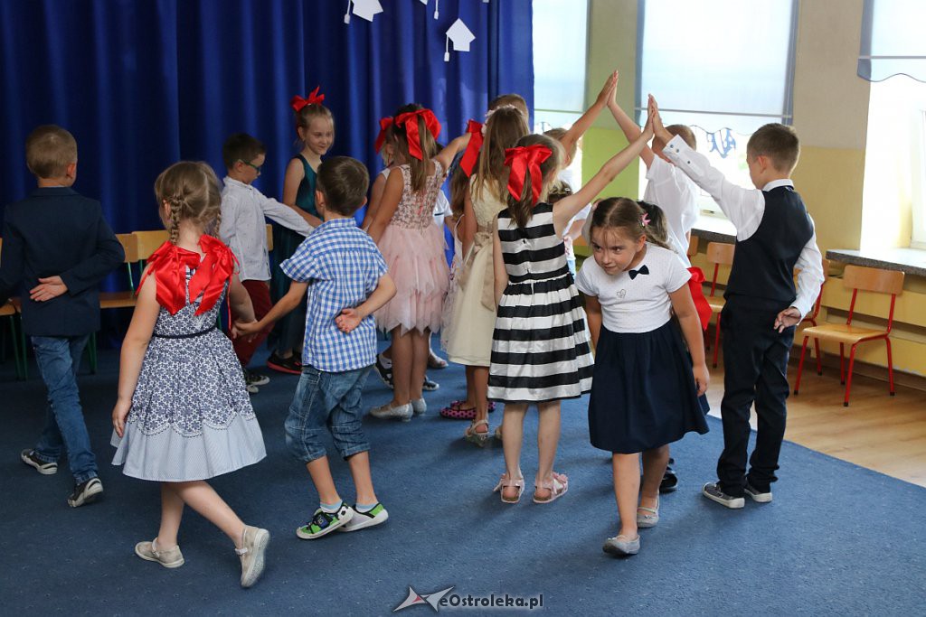 Siedmiolatki z „Krainy Misiów” pożegnały się z przedszkolem [30.06.2019] - zdjęcie #25 - eOstroleka.pl