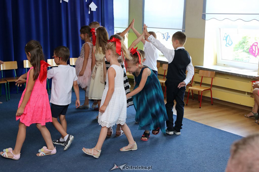 Siedmiolatki z „Krainy Misiów” pożegnały się z przedszkolem [30.06.2019] - zdjęcie #28 - eOstroleka.pl