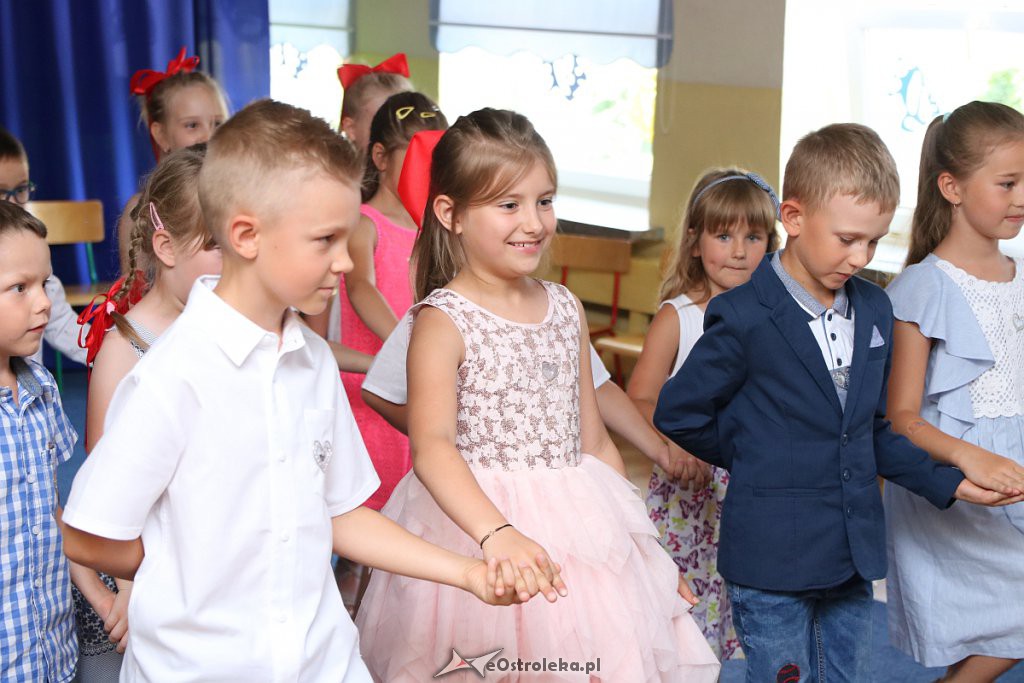 Siedmiolatki z „Krainy Misiów” pożegnały się z przedszkolem [30.06.2019] - zdjęcie #32 - eOstroleka.pl