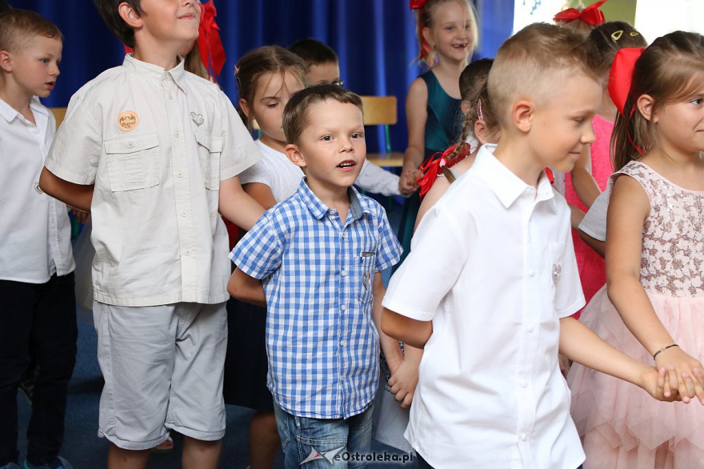 Siedmiolatki z „Krainy Misiów” pożegnały się z przedszkolem [30.06.2019] - zdjęcie #35 - eOstroleka.pl