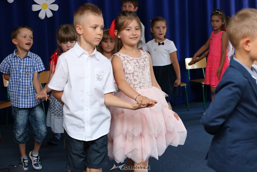 Siedmiolatki z „Krainy Misiów” pożegnały się z przedszkolem [30.06.2019] - zdjęcie #49 - eOstroleka.pl