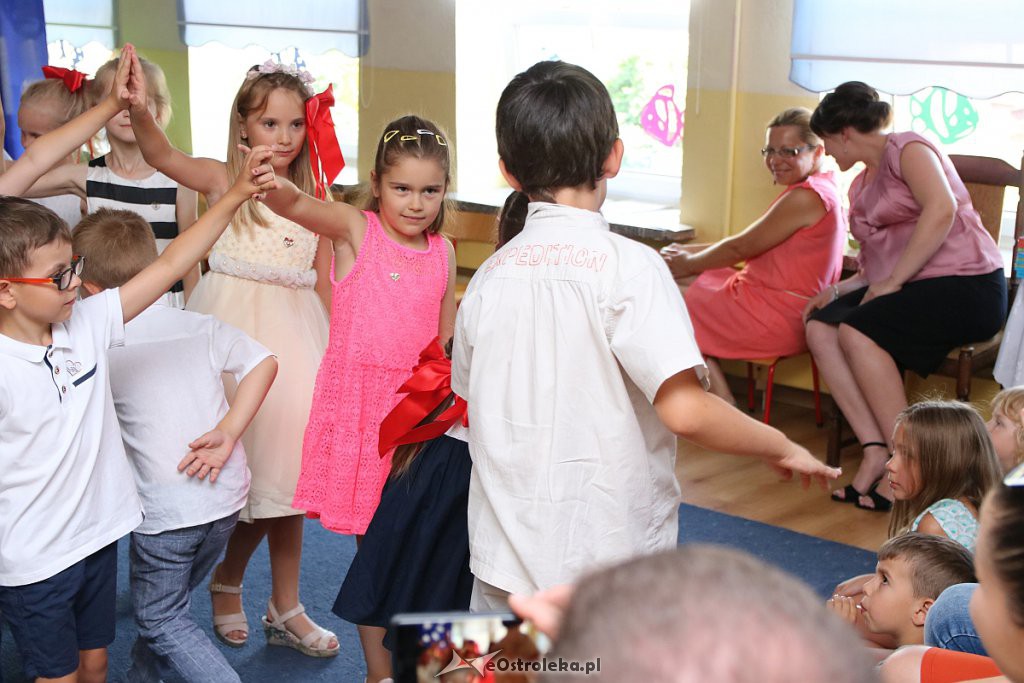 Siedmiolatki z „Krainy Misiów” pożegnały się z przedszkolem [30.06.2019] - zdjęcie #60 - eOstroleka.pl