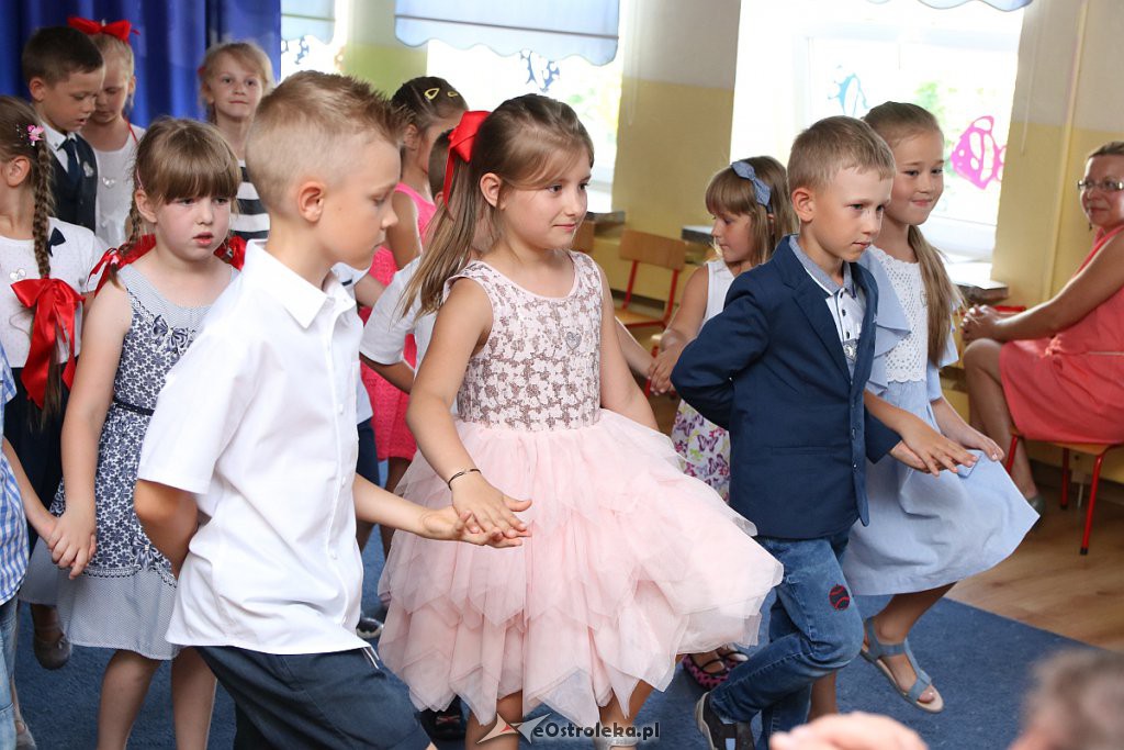 Siedmiolatki z „Krainy Misiów” pożegnały się z przedszkolem [30.06.2019] - zdjęcie #65 - eOstroleka.pl