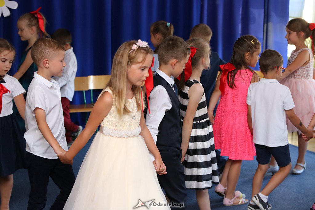 Siedmiolatki z „Krainy Misiów” pożegnały się z przedszkolem [30.06.2019] - zdjęcie #66 - eOstroleka.pl