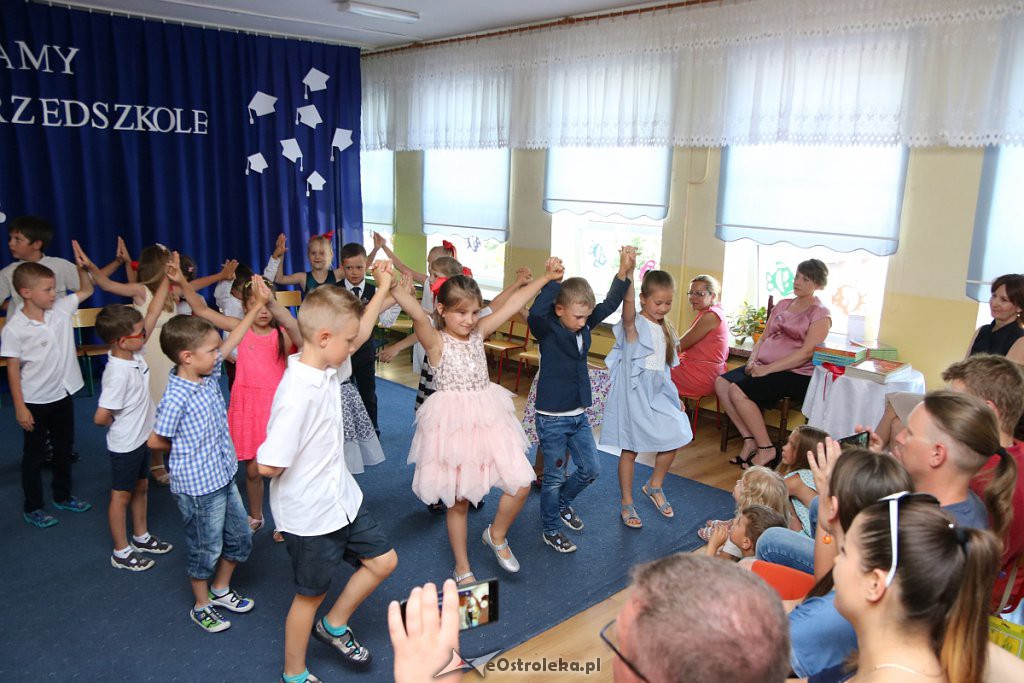 Siedmiolatki z „Krainy Misiów” pożegnały się z przedszkolem [30.06.2019] - zdjęcie #67 - eOstroleka.pl