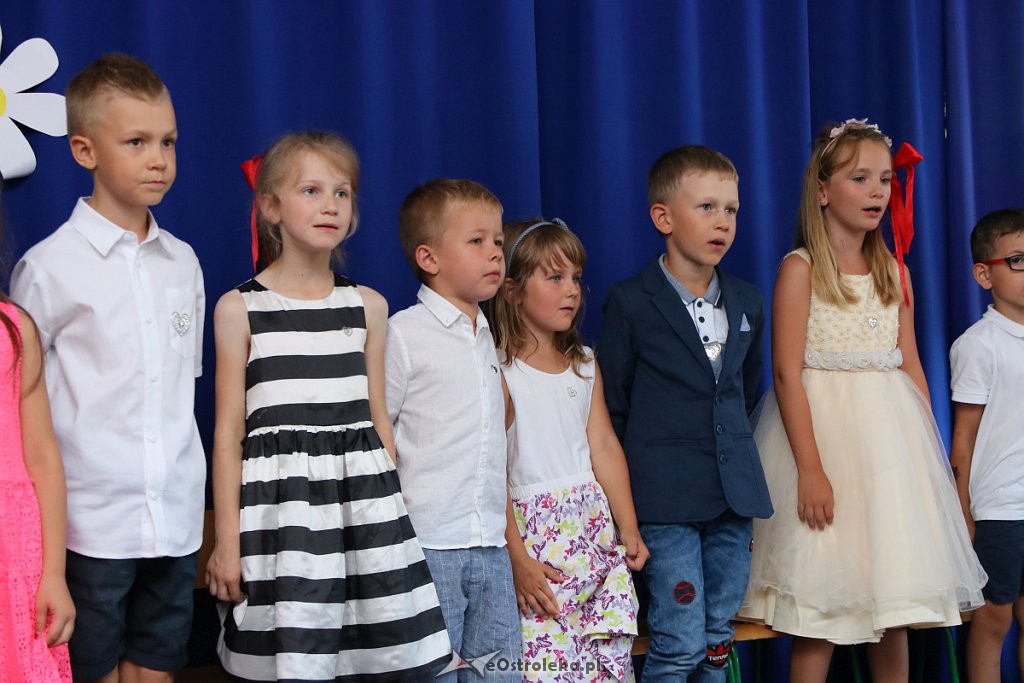 Siedmiolatki z „Krainy Misiów” pożegnały się z przedszkolem [30.06.2019] - zdjęcie #80 - eOstroleka.pl
