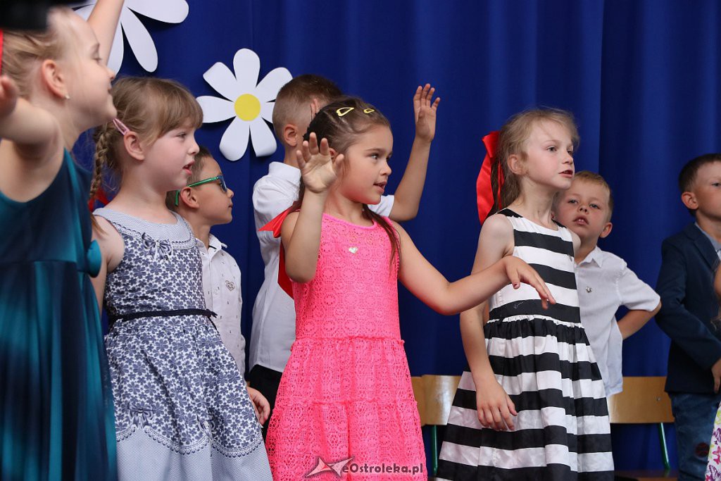 Siedmiolatki z „Krainy Misiów” pożegnały się z przedszkolem [30.06.2019] - zdjęcie #91 - eOstroleka.pl