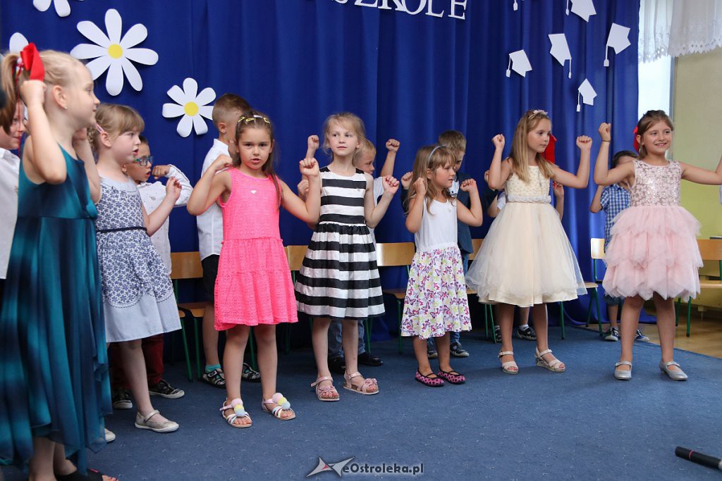 Siedmiolatki z „Krainy Misiów” pożegnały się z przedszkolem [30.06.2019] - zdjęcie #89 - eOstroleka.pl
