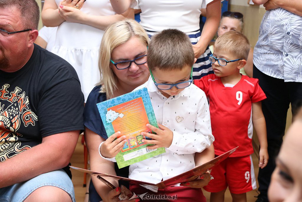 Siedmiolatki z „Krainy Misiów” pożegnały się z przedszkolem [30.06.2019] - zdjęcie #68 - eOstroleka.pl