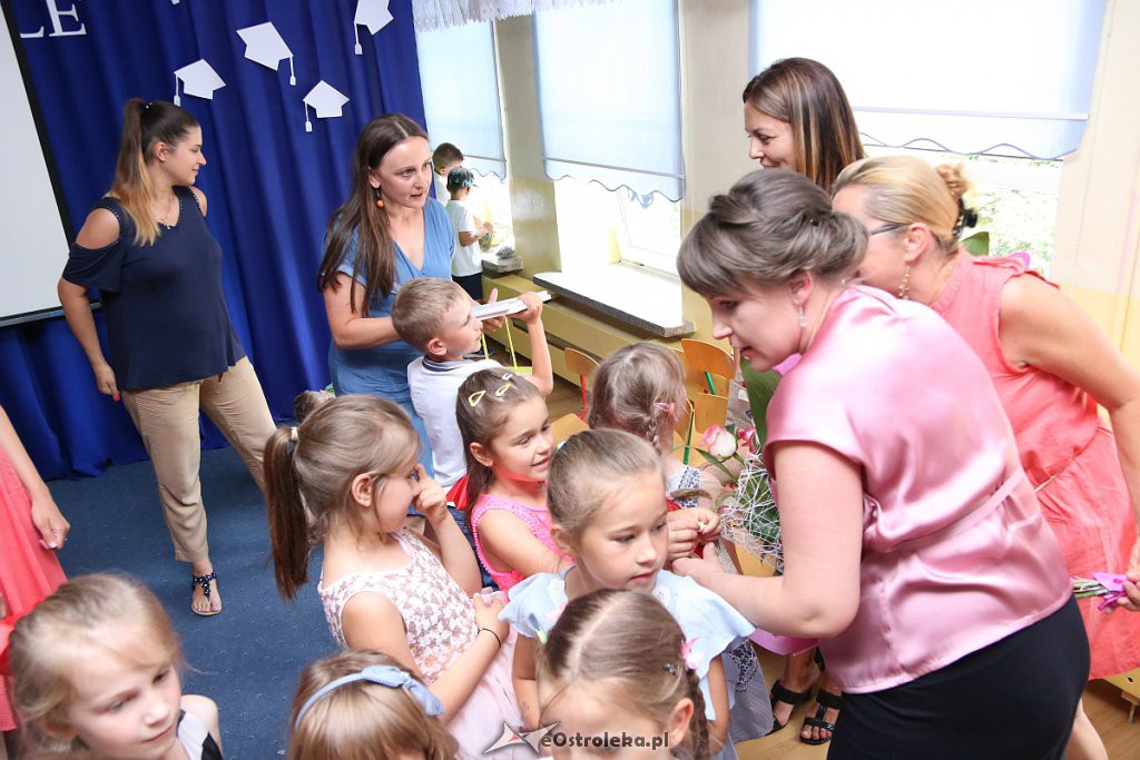 Siedmiolatki z „Krainy Misiów” pożegnały się z przedszkolem [30.06.2019] - zdjęcie #10 - eOstroleka.pl