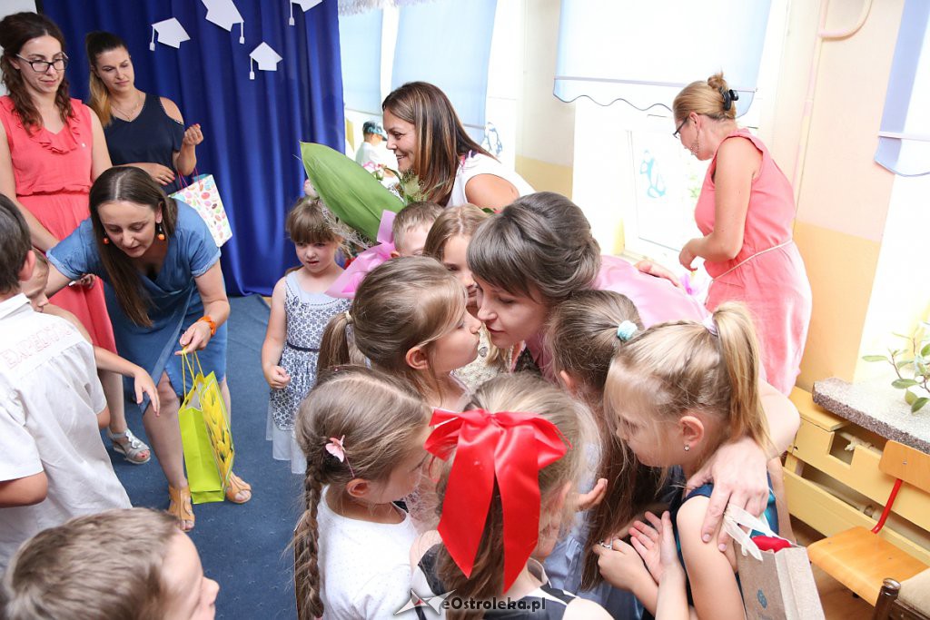 Siedmiolatki z „Krainy Misiów” pożegnały się z przedszkolem [30.06.2019] - zdjęcie #2 - eOstroleka.pl
