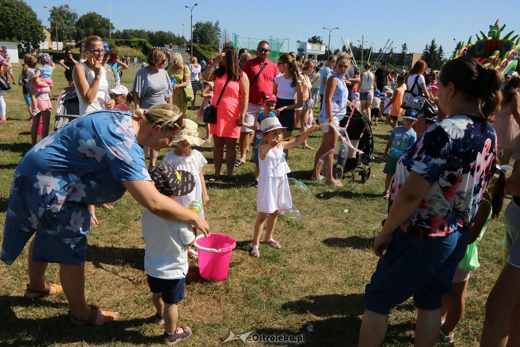 Festiwal Baniek Mydlanych na stadionie miejskim [30.06.2019] - zdjęcie #12 - eOstroleka.pl