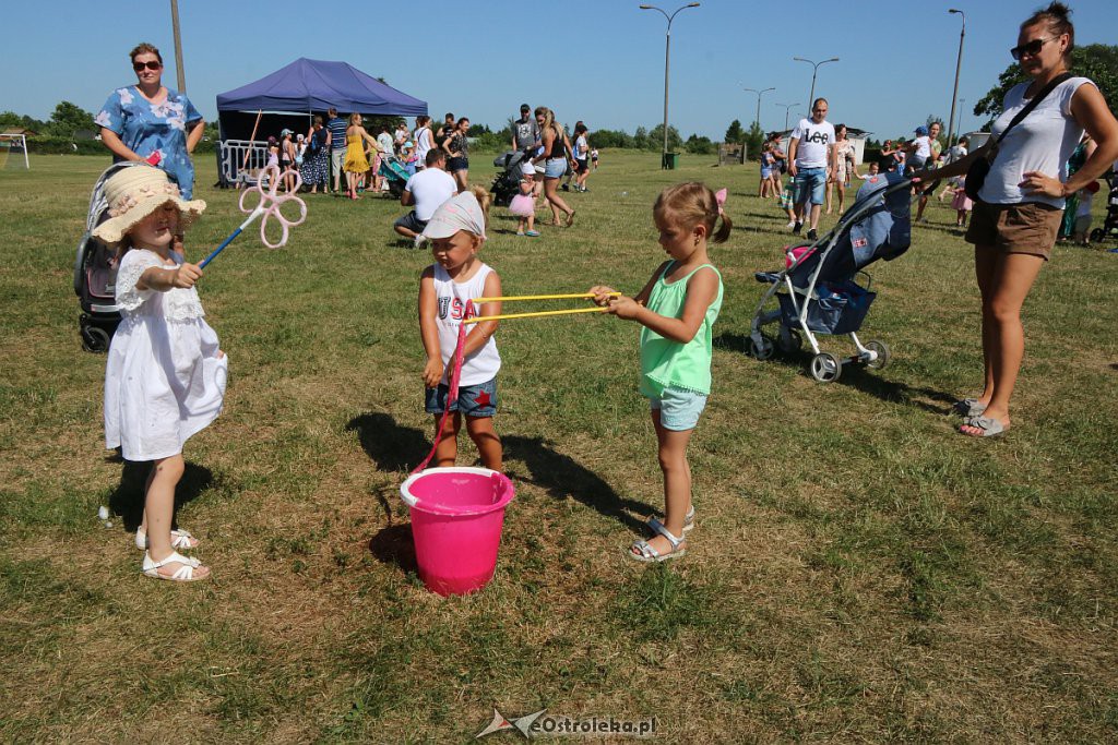 Festiwal Baniek Mydlanych na stadionie miejskim [30.06.2019] - zdjęcie #44 - eOstroleka.pl