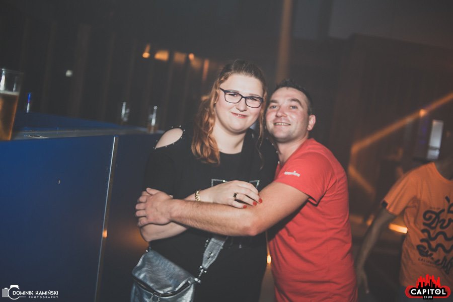 PoSesja i 30+ w Clubie Capitol Sypniewo [ZDJĘCIA] - zdjęcie #1 - eOstroleka.pl