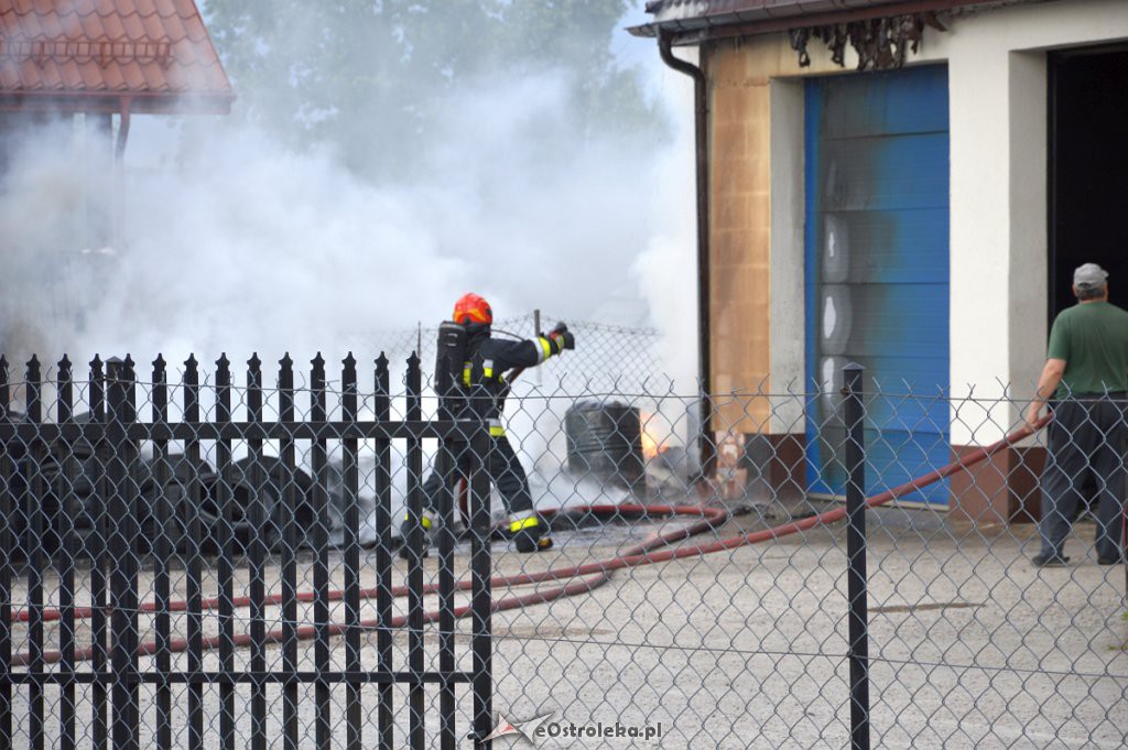 Pożar przy ul. Pędzicha [03.07.2019] - zdjęcie #8 - eOstroleka.pl