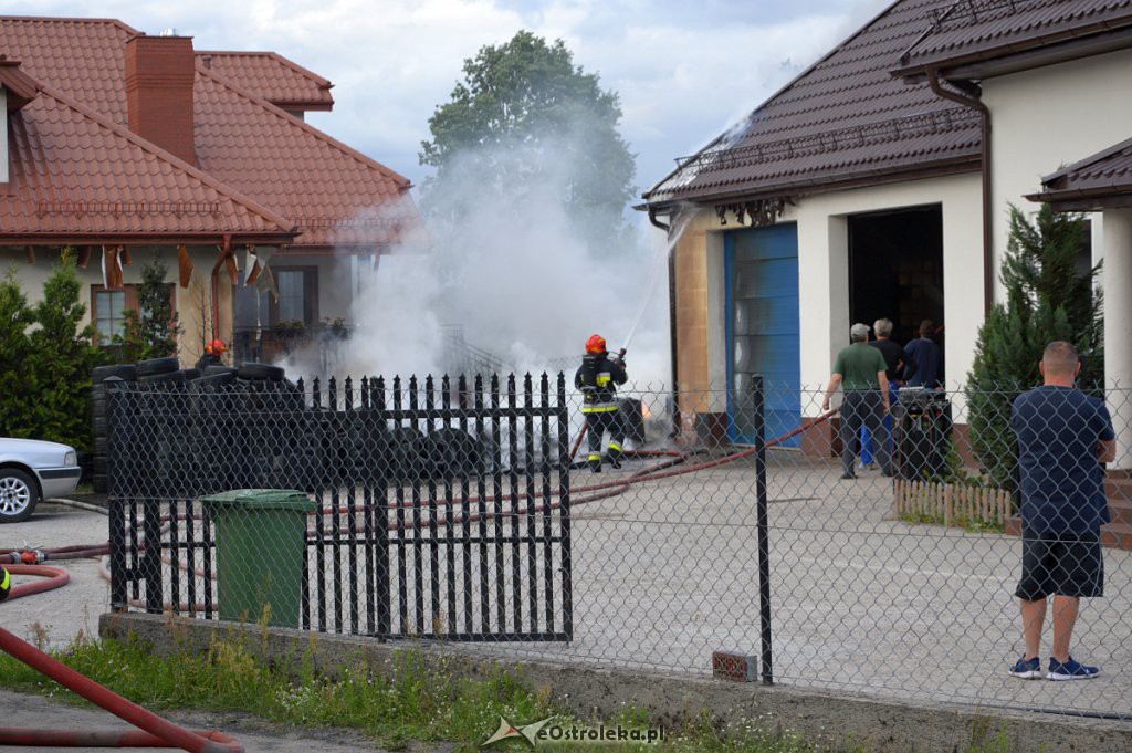 Pożar przy ul. Pędzicha [03.07.2019] - zdjęcie #9 - eOstroleka.pl