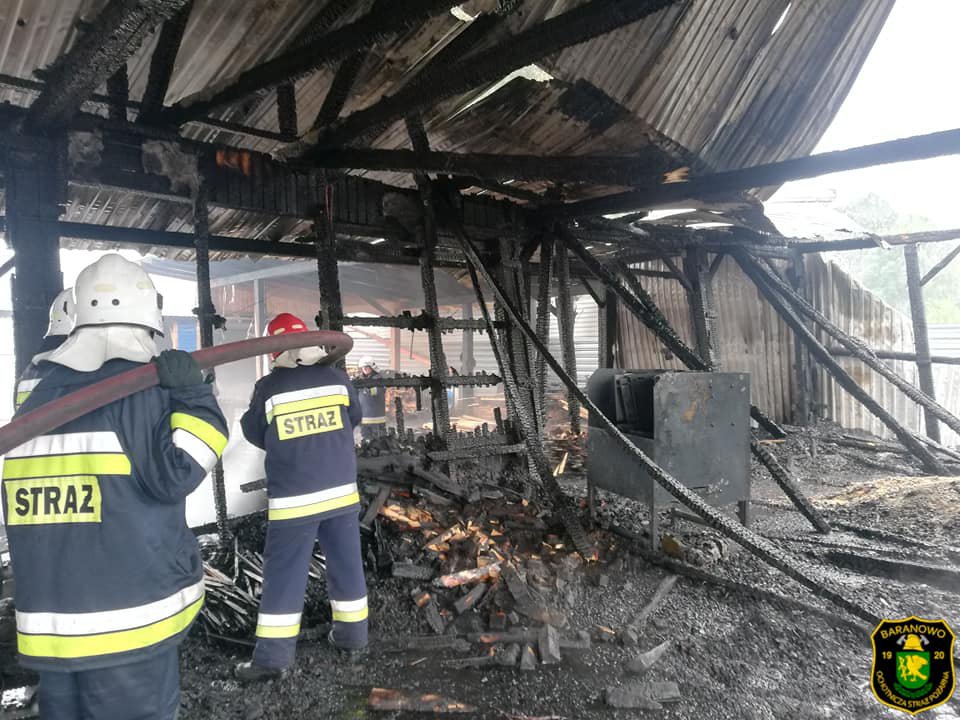 Pożar tartaku w Łęgu Starościńskim [07.07.2019] - zdjęcie #1 - eOstroleka.pl