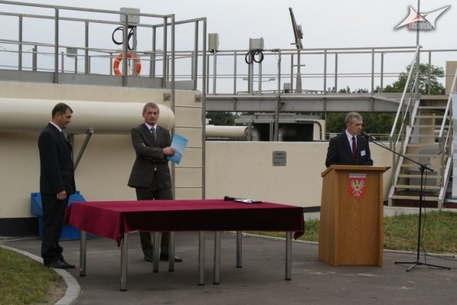 Uroczyste zakończenie modernizacji oczyszczalni ścieków (26.08.2010) - zdjęcie #32 - eOstroleka.pl