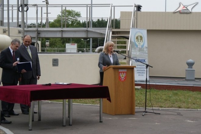 Uroczyste zakończenie modernizacji oczyszczalni ścieków (26.08.2010) - zdjęcie #18 - eOstroleka.pl