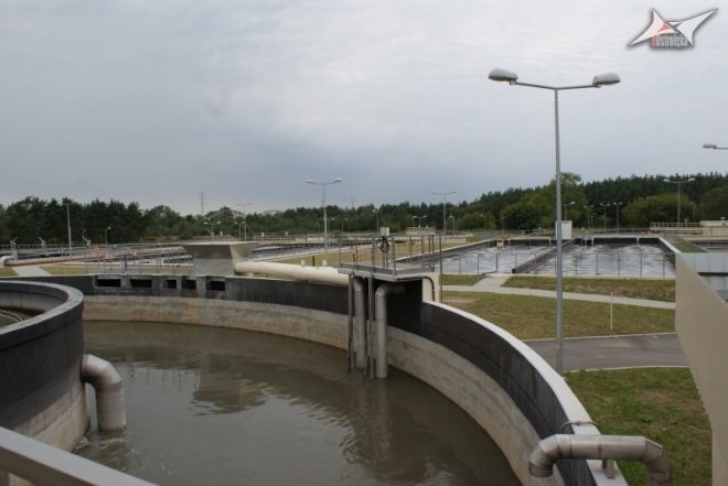 Uroczyste zakończenie modernizacji oczyszczalni ścieków (26.08.2010) - zdjęcie #3 - eOstroleka.pl