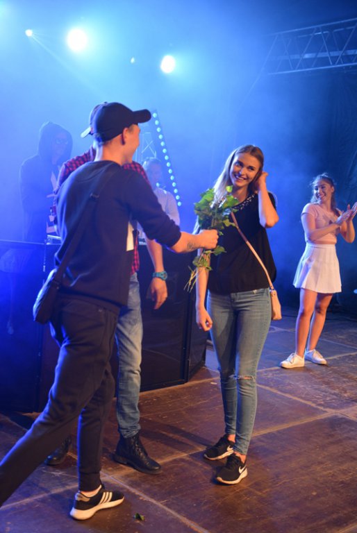 „Noc z gwiazdami pod gwiazdami” w Szarłacie: Koncert grupy Bayera i oświadczyny [ZDJĘCIA] - zdjęcie #33 - eOstroleka.pl