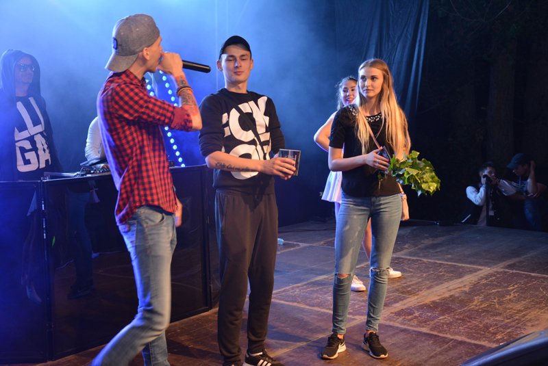 „Noc z gwiazdami pod gwiazdami” w Szarłacie: Koncert grupy Bayera i oświadczyny [ZDJĘCIA] - zdjęcie #112 - eOstroleka.pl