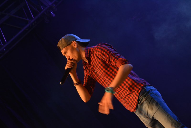 „Noc z gwiazdami pod gwiazdami” w Szarłacie: Koncert grupy Bayera i oświadczyny [ZDJĘCIA] - zdjęcie #18 - eOstroleka.pl