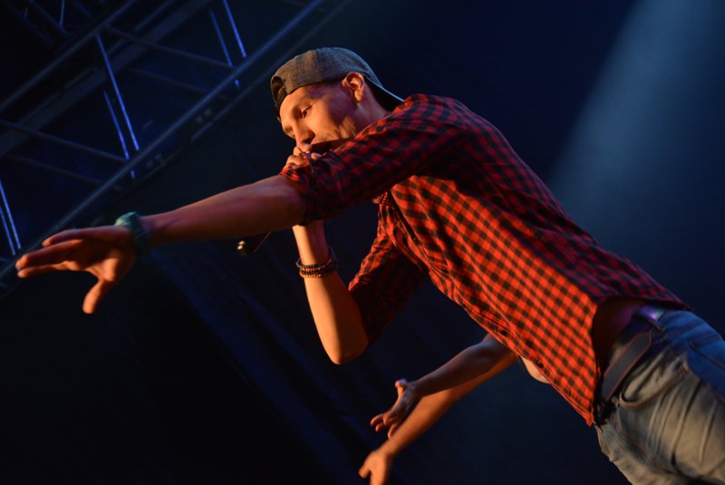 „Noc z gwiazdami pod gwiazdami” w Szarłacie: Koncert grupy Bayera i oświadczyny [ZDJĘCIA] - zdjęcie #17 - eOstroleka.pl