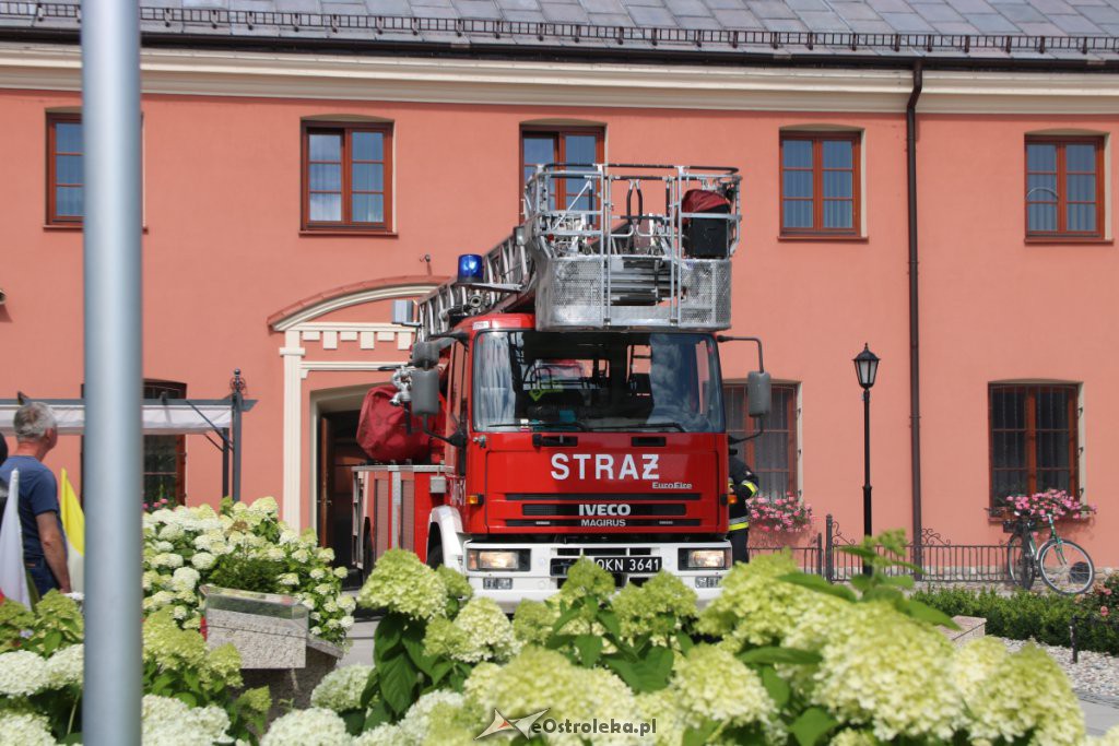 Strażacka akcja w sanktuarium św. Antoniego Padewskiego w Ostrołęce [24.07.2019] - zdjęcie #35 - eOstroleka.pl