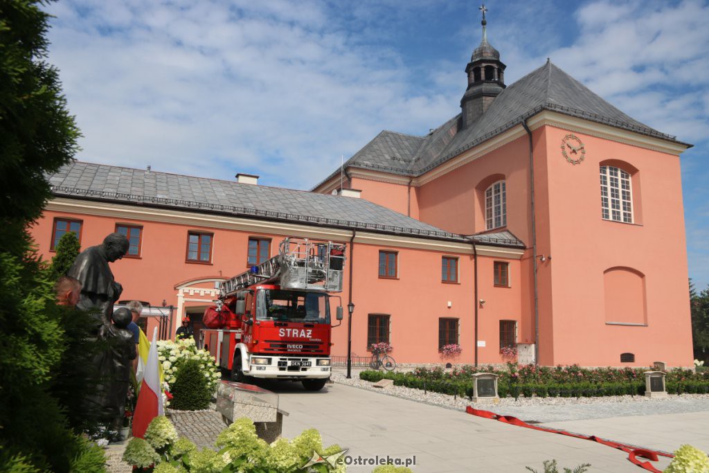 Strażacka akcja w sanktuarium św. Antoniego Padewskiego w Ostrołęce [24.07.2019] - zdjęcie #36 - eOstroleka.pl