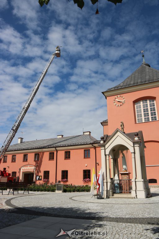 Strażacka akcja w sanktuarium św. Antoniego Padewskiego w Ostrołęce [24.07.2019] - zdjęcie #60 - eOstroleka.pl