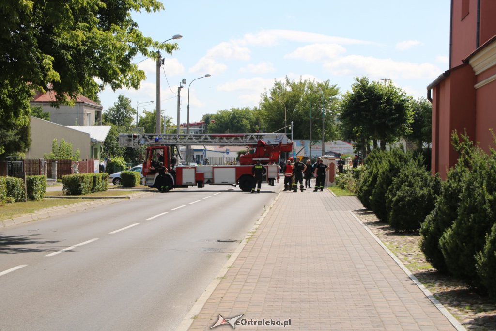 Strażacka akcja w sanktuarium św. Antoniego Padewskiego w Ostrołęce [24.07.2019] - zdjęcie #27 - eOstroleka.pl